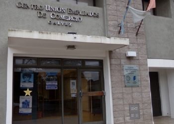 Empleados de comercio con AUMENTO y BONO: de cuánto será y cuándo se paga