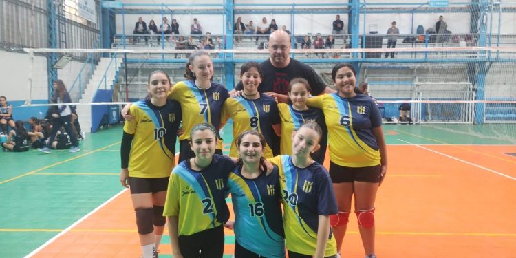 Voley: Ceci jugó la primera fecha de las categorías sub 16 y sub 18 damas
