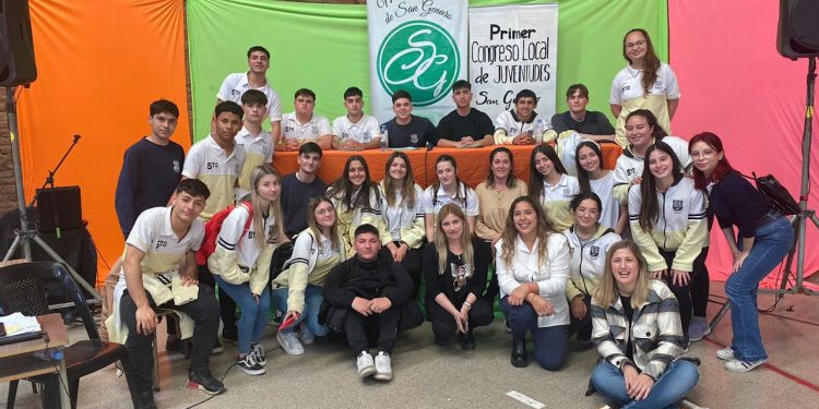 1º Congreso de Jóvenes locales en San Genaro.
