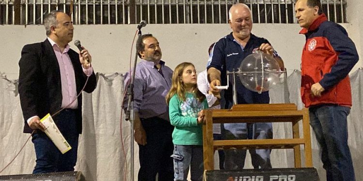 Gran éxito la Cena de Bomberos