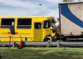 Chocó el colectivo de Sergio Torres al regresar de un show en Buenos Aires