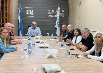 La CGT amenaza con un paro docente si el Gobierno no convoca a la paritaria nacional