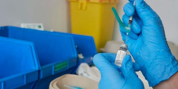 La vacuna contra el virus sincicial respiratorio ya está disponible en todos los efectores