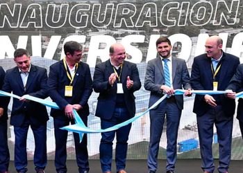 El intendente Meyer y el gobernador Pullaro participaron de la inauguración de Inversiones Pla By John Deere