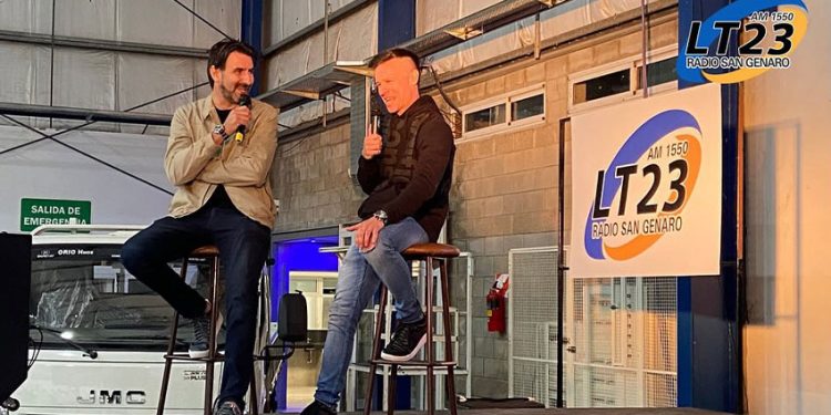 Sebastián Porto y Mauricio Gallardo visitaron San Genaro en el marco de los 60 años de LT23