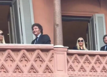 Javier Milei y Susana Giménez salieron a saludar al balcón de la Casa Rosada