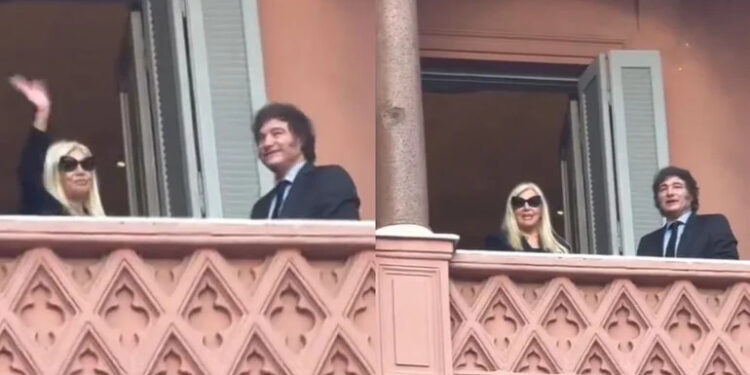 Javier Milei y Susana Giménez salieron a saludar al balcón de la Casa Rosada