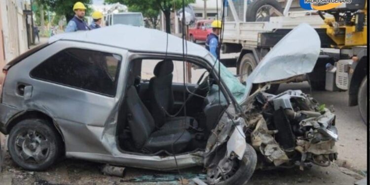 Un violento accidente en Rafaela dejó herido a un conocido cantante de cumbia santafesina