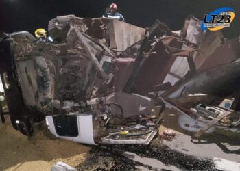 Accidente entre dos camiones en la autopista Córdoba-Rosario