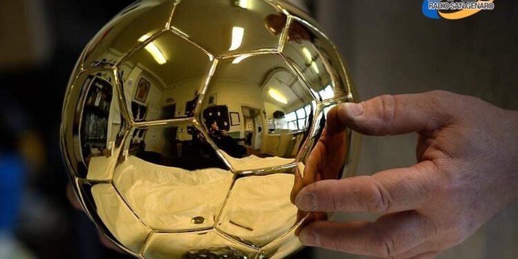 Esta tarde se entrega el Balón de Oro. Lautaro y Dibu nominados.