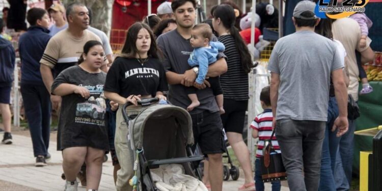 Timbúes vivió un fin de semana a plena diversión y cultura en la feria caribeña y del mundo