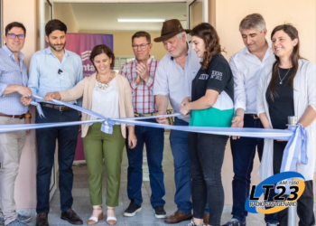 Plan 1000 Aulas: Pullaro inauguró en La Criolla la primera del programa provincial