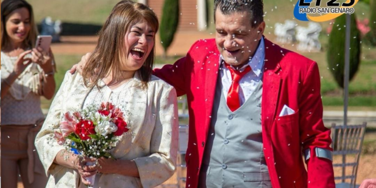 “Casate con tu ciudad como testigo”: se celebraron cinco enlaces en El Rosedal de Rosario.