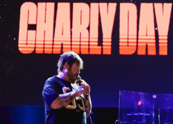 El canal de streaming OLGA festejó el cumpleaños de Charly Garcia en el Teatro Coliseo