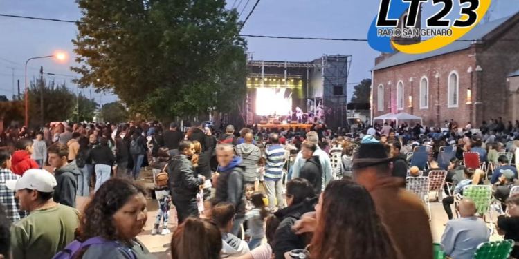 Multitudinaria fiesta del alfajor aroncense 100% santafesino