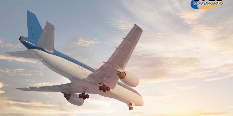 El gobierno advierte que las medidas de fuerza de los gremios podrían llevar al cierre de Aerolíneas Argentinas