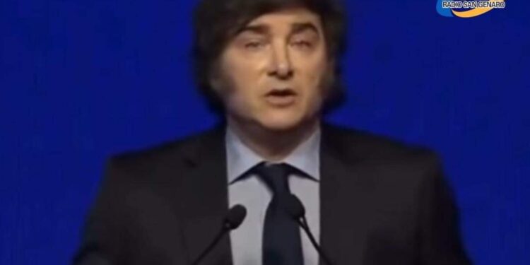 Milei: “Duhalde y Alfonsín impulsaron un golpe de Estado”