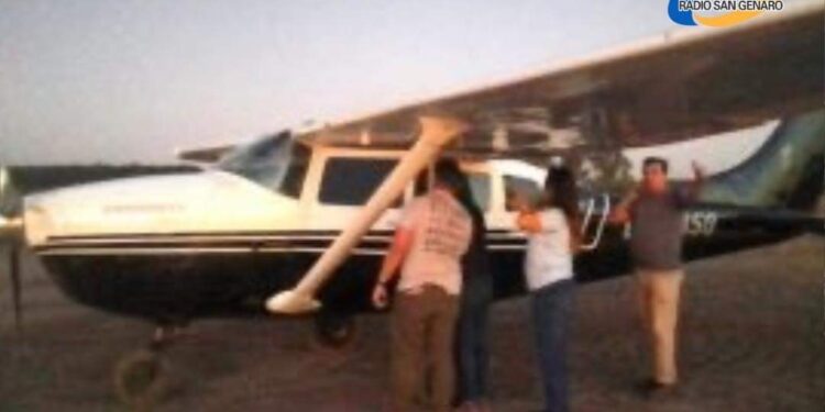 Detectaron una avioneta narco en un campo de Luis Palacios: había 400 kilos de cocaína