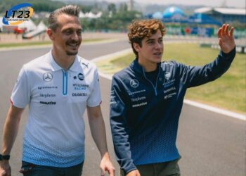 Colapinto caminando por Interlagos