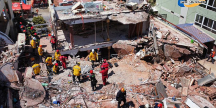 Derrumbe en Villa Gesell: ya son siete las víctimas y buscan a la última desaparecida
