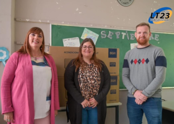 Timbúes: Apunta al fortalecimiento institucional: 7 nuevos aires acondicionados para la escuela campo Mateo N°1272