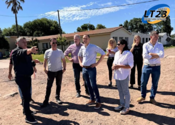 Recorrida con buenas noticias para Iriondo: Rasetto, Enrico y Funcionarios Provinciales.