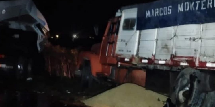 Monje: Accidente entre dos camiones en ruta 65