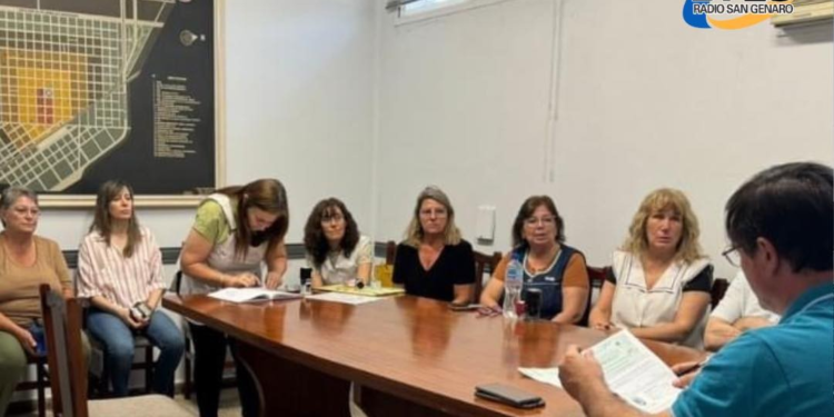 Las Rosas: Meyer entregó el FAE a instituciones educativas de la ciudad