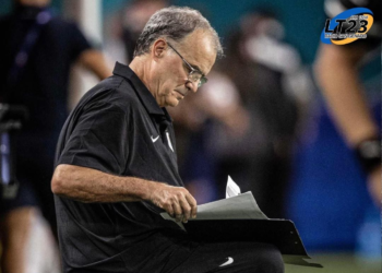 Bielsa se convirtió en el entrenador con mas triunfos en la historia de las eliminatorias