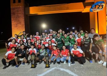 Las copas ya están en Centeno y dejaron esta foto histórica