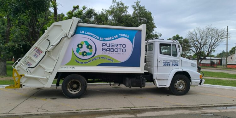 Puerto Gaboto: LA COMUNA PONE EN FUNCIONAMIENTO UN NUEVO EQUIPO COMPACTADOR