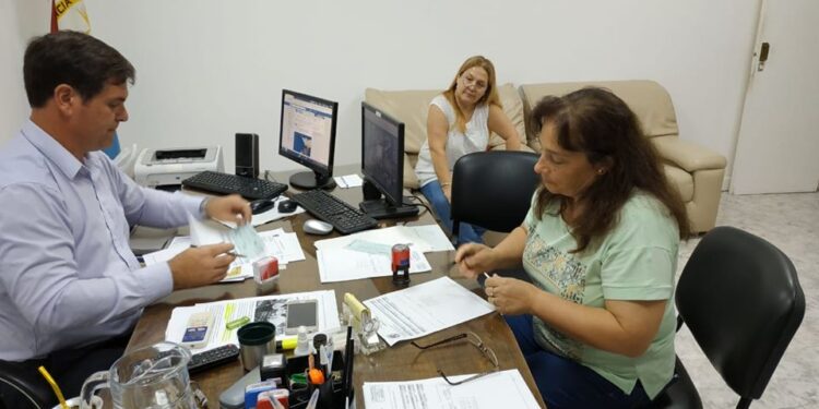 LAS ROSAS:  Entrega de aportes a instituciones de la ciudad por un total de $6.029.576