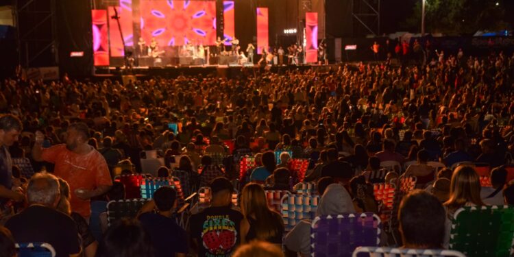 Presentaron la Grilla Completa del 39º Festival Provincial del Pescador