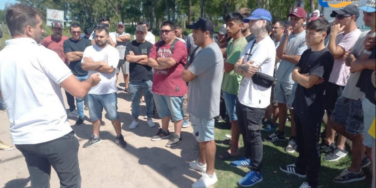 Galvez: Trabajadores denuncian irregularidades laborales y salarios impagos en una empresa