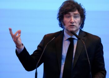 Javier Milei habló en la bolsa de comercio de Córdoba