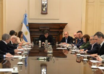 JAVIER MILEI CONVOCO A UNA REUNIÓN DE GABINETE EN AL QUINTA DE OLIVOS ANTES DE FIN DE AÑO