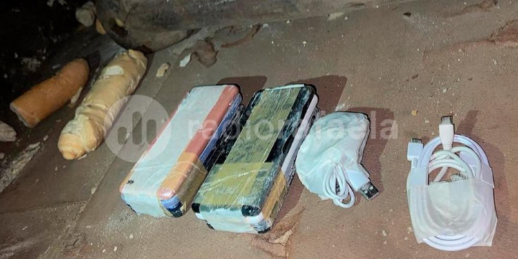 Intentaron meter celulares a la cárcel de Coronda camuflados en un cargamento de pan