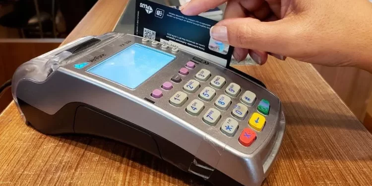 La reforma tributaria de Pullaro encarecerá uso de las billeteras virtuales