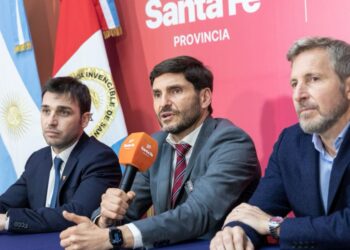 Pullaro: «En Santa Fe los salarios de los empleados públicos el ganaron a la inflación»