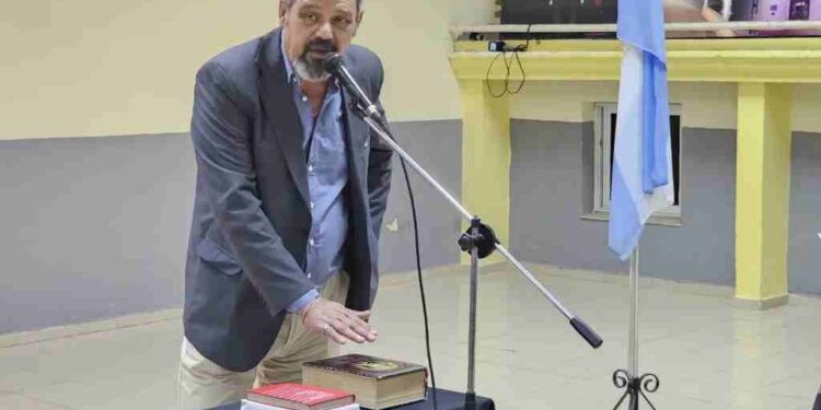 El intendente Ricardo Ramírez lamentó el modo en el que se habilitó la Cárcel Federal de Coronda.