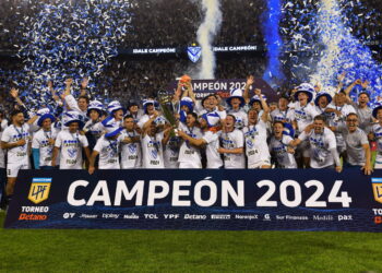 VÉLEZ CAMPEÓN