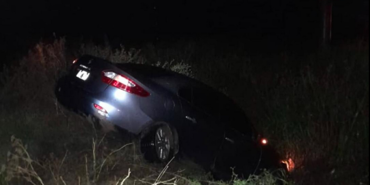 Despiste y vuelco anoche en la RP28S acceso a Montes de Oca. Sin Lesionados.