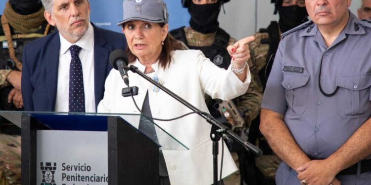 Las Rosas: El intendente Meyer junto a la Ministra Bullrich en la inauguración de la Cárcel Federal de Coronda