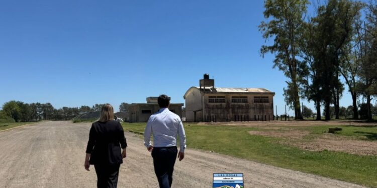 LAS ROSAS: VISITA DE LA COORDINADORA DEL MINISTERIO DE DESARROLLO PRODUCTIVO