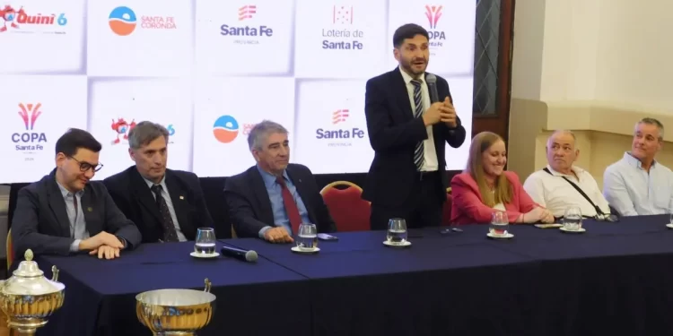 VÍCTOR RUSSO, PRESIDENTE DE LA AMARC: “EL 3 DE FEBRERO SUEÑO PENSAR EN LA MARATÓNDEL DÍA ANTERIOR Y DECIR MISIÓN CUMPLIDA”