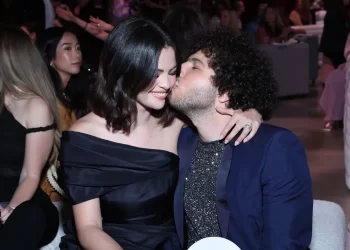 Se casa Selena Gómez: La actriz anunció la noticia a través de sus redes sociales.