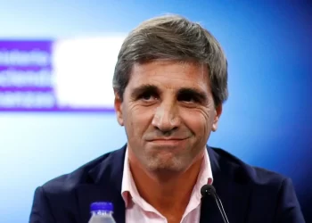 Caputo anunció medidas para facilitar la importación de bicicletas, electrodomésticos y otros producto