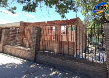 Avanza la construcción de una nueva aula en la Escuela N° 1232