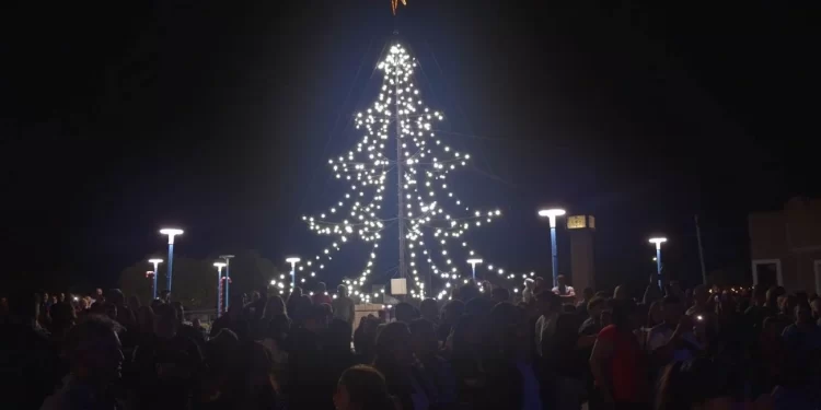 Chovet se prepara para vivir la 43° edición de la tradicional fiesta del arbolito