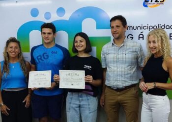 Gálvez: EL MUNICIPIO RECONOCIÓ A DOS JÓVENES QUE ESTE FINDEREPRESENTARÁN A LA CIUDAD EN EL DEPORTE Y LA CULTURA